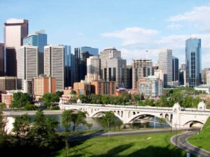 First-Time-Home-Buyers-in-Calgary-Advantages-Disadvantages
